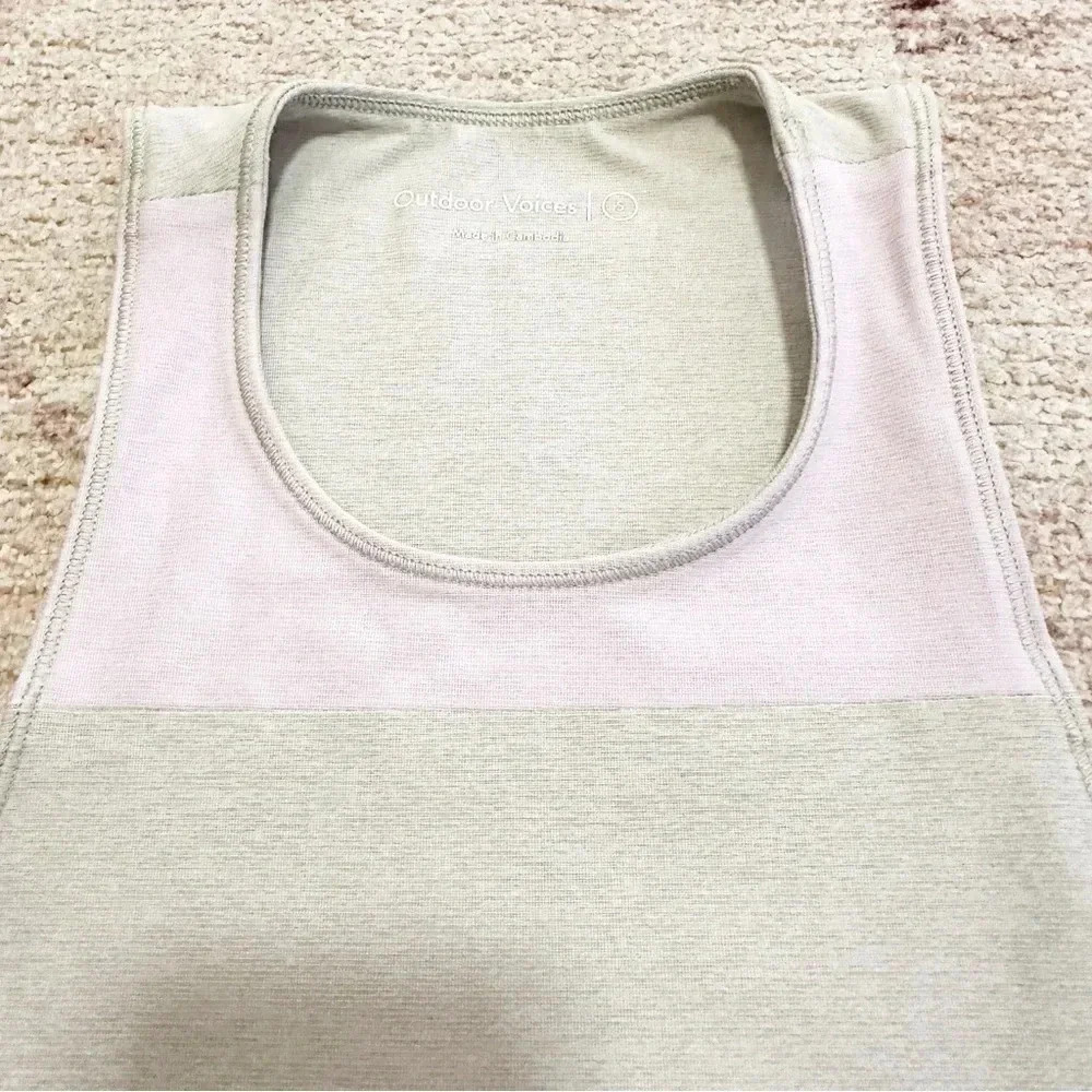 Outdoor Voices• Slash back crop top SZ small - Picture 7 of 7